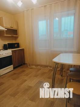 1-к квартира, посуточно, 40м2, 7/15 этаж