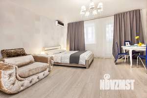 Студия квартира, посуточно, 35м2, 3/16 этаж