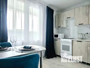 1-к квартира, посуточно, 43м2, 10/18 этаж