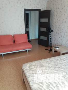 1-к квартира, посуточно, 42м2, 5/10 этаж