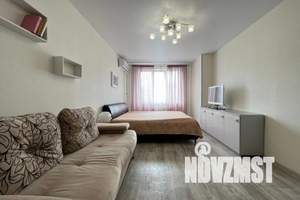 1-к квартира, посуточно, 38м2, 8/10 этаж