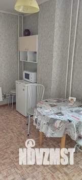 1-к квартира, посуточно, 38м2, 9/18 этаж