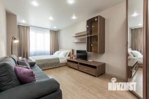 1-к квартира, посуточно, 37м2, 4/10 этаж