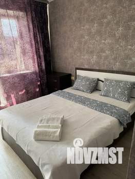 2-к квартира, посуточно, 45м2, 7/10 этаж