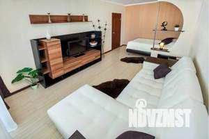 1-к квартира, посуточно, 38м2, 9/10 этаж