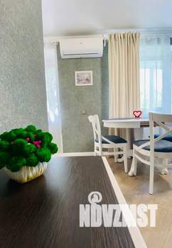 1-к квартира, посуточно, 46м2, 4/4 этаж