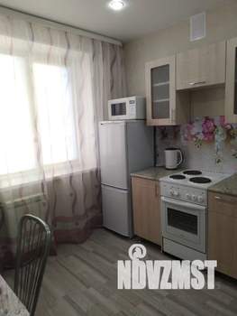 1-к квартира, посуточно, 35м2, 5/9 этаж