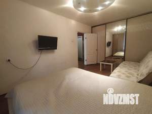 1-к квартира, посуточно, 33м2, 4/9 этаж