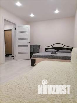 1-к квартира, посуточно, 33м2, 6/9 этаж