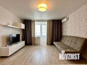 1-к квартира, посуточно, 40м2, 8/16 этаж