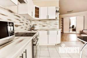 2-к квартира, посуточно, 55м2, 1/1 этаж