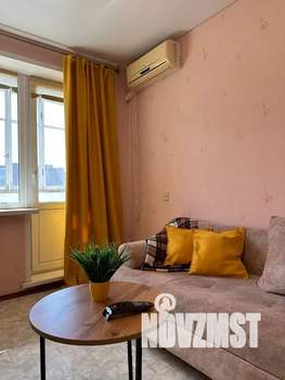 1-к квартира, посуточно, 32м2, 6/9 этаж