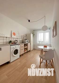1-к квартира, посуточно, 37м2, 9/12 этаж