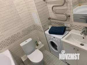 1-к квартира, посуточно, 38м2, 11/16 этаж