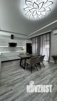 3-к квартира, на длительный срок, 130м2, 1/5 этаж