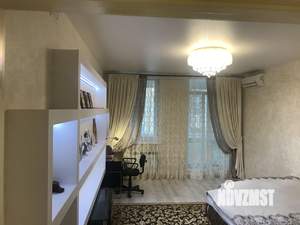 3-к квартира, на длительный срок, 150м2, 2/5 этаж