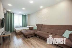 1-к квартира, посуточно, 42м2, 1/1 этаж