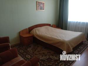 2-к квартира, посуточно, 60м2, 5/5 этаж