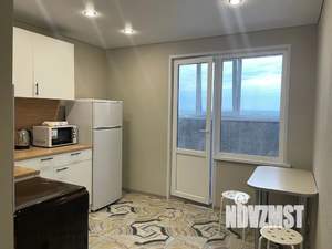 1-к квартира, посуточно, 40м2, 8/14 этаж