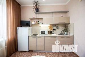 1-к квартира, посуточно, 37м2, 4/14 этаж