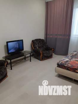 1-к квартира, посуточно, 42м2, 2/9 этаж