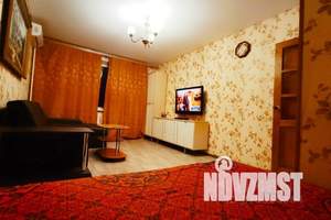 1-к квартира, посуточно, 42м2, 7/14 этаж