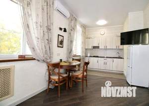 2-к квартира, посуточно, 55м2, 1/1 этаж