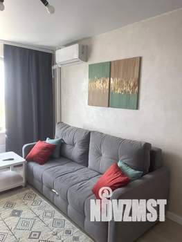 1-к квартира, посуточно, 38м2, 6/14 этаж