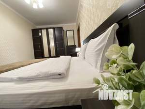 2-к квартира, посуточно, 75м2, 1/1 этаж