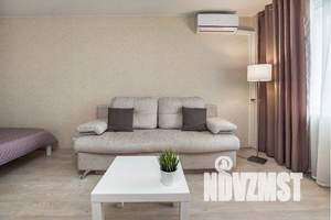 1-к квартира, посуточно, 43м2, 13/18 этаж