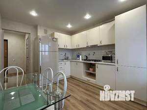 1-к квартира, посуточно, 35м2, 4/8 этаж