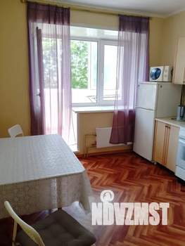 1-к квартира, посуточно, 42м2, 4/9 этаж