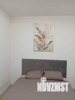 Студия квартира, посуточно, 37м2, 13/18 этаж