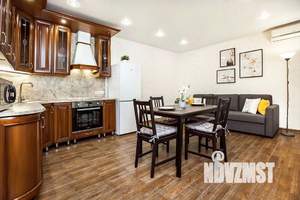 1-к квартира, посуточно, 60м2, 1/1 этаж