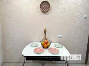 2-к квартира, посуточно, 50м2, 1/1 этаж