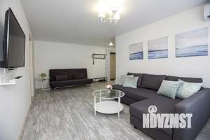 3-к квартира, посуточно, 75м2, 2/9 этаж