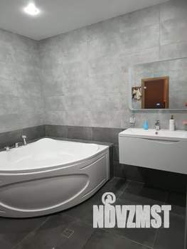 3-к квартира, посуточно, 120м2, 1/15 этаж