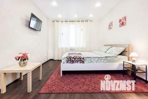 1-к квартира, посуточно, 37м2, 8/10 этаж