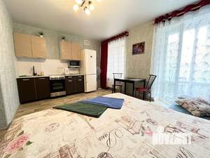 Студия квартира, посуточно, 31м2, 1/10 этаж