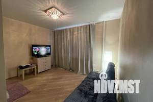 1-к квартира, посуточно, 40м2, 9/16 этаж