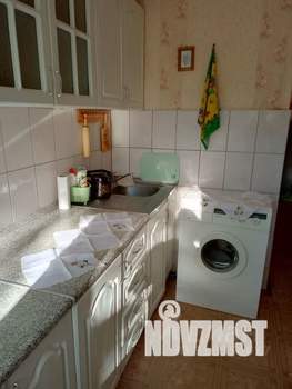 1-к квартира, посуточно, 33м2, 2/9 этаж