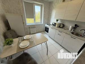 1-к квартира, посуточно, 42м2, 5/9 этаж