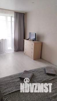 1-к квартира, посуточно, 33м2, 6/9 этаж