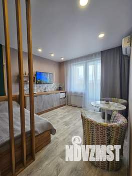 Студия квартира, посуточно, 25м2, 6/15 этаж