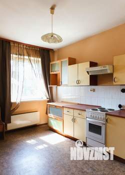 2-к квартира, вторичка, 76м2, 1/14 этаж