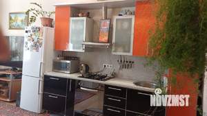 2-к квартира, вторичка, 57м2, 1/3 этаж