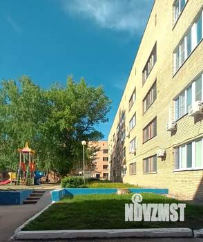 2-к квартира, вторичка, 45м2, 1/4 этаж