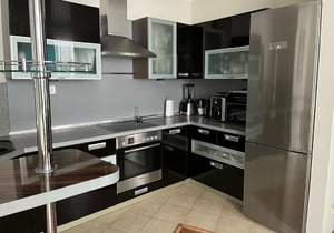 4-к квартира, вторичка, 98м2, 10/10 этаж