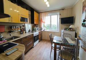 2-к квартира, вторичка, 52м2, 6/10 этаж