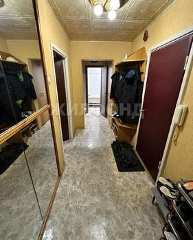 2-к квартира, вторичка, 50м2, 1/9 этаж